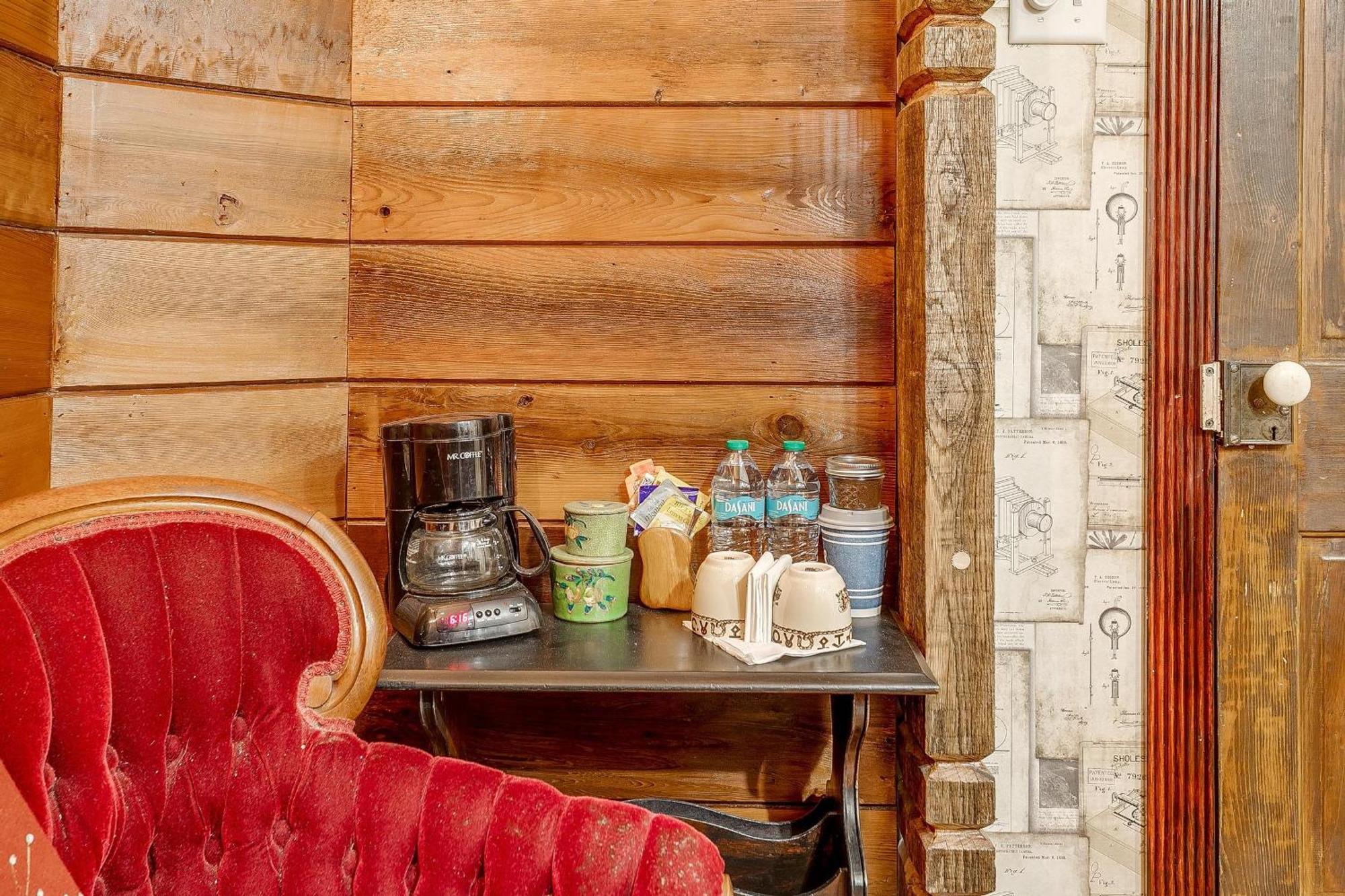 The Gallery House Boutique Hotel スティーブンビル エクステリア 写真