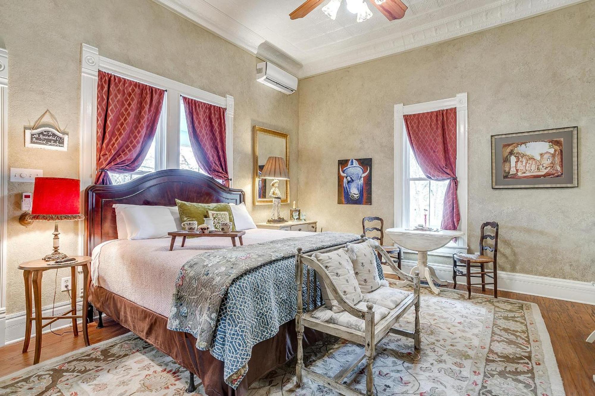 The Gallery House Boutique Hotel スティーブンビル エクステリア 写真